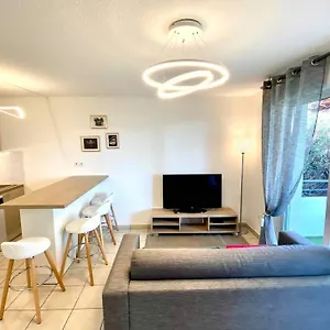 https://sobnb-nangy-2-appartement-4pers-au-calme-avec-piscine.hotels-rhonealpes.com